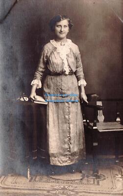 Photo postcard beautiful young woman from Bielefeld? or Werther? Fashion Circa 1914