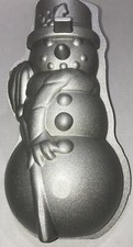 Nordic Ware Snowman Pan Baking Mold Christmas Made In USA 5 Cups 1.5 Liters