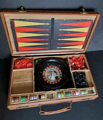 Vtg 1940s LOWE Travel Game Case Set Bakelite Roulette Chess Checkers INCOMPLETE