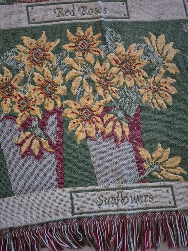 Vintage American Farmhouse Woven Tapestry Throw Blanket - 193cm L x 128cm W - Picture 24 of 24