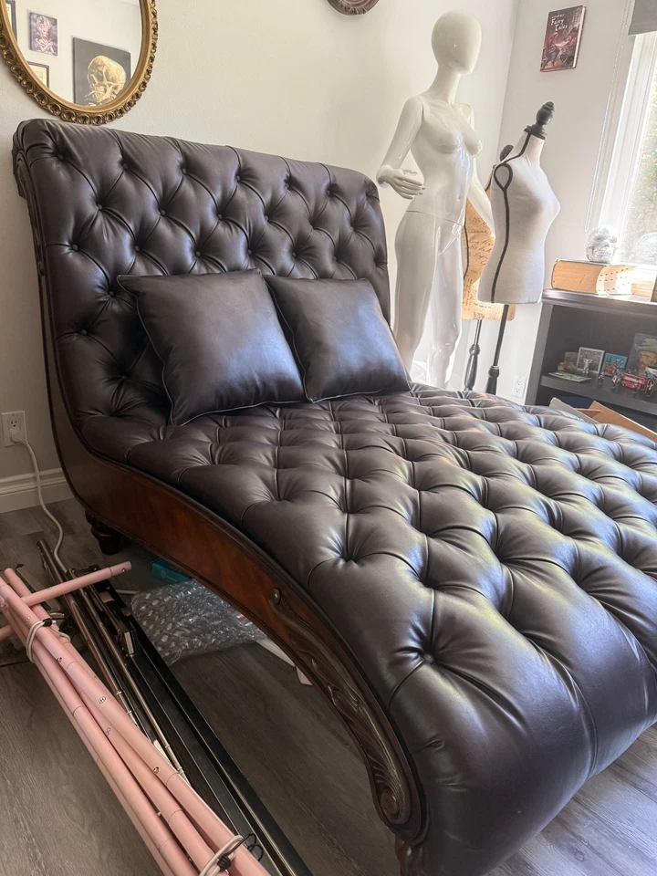 Chaise lounge Cawthon Transitional Tufted sin brazos en dos tonos marrón Foto 4 de 4