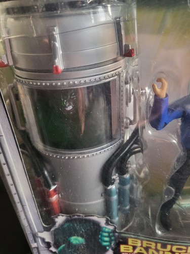 2003 Toy Biz Hulk Movie Bruce Banner Transforming Chamber Gamma Glowing Action - Picture 2 of 20