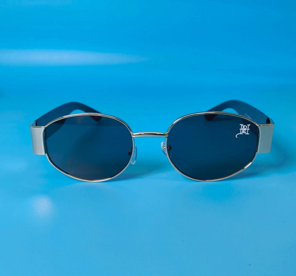 Óculos de sol Ed Hardy proteção UV 100% armação dourada preta com anúncio Dragon Ed - Imagem 3 de 4