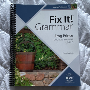 IEW Fix It! Grammar Frog Prince Level 5 Teacher's Manual Pamela White Spiral