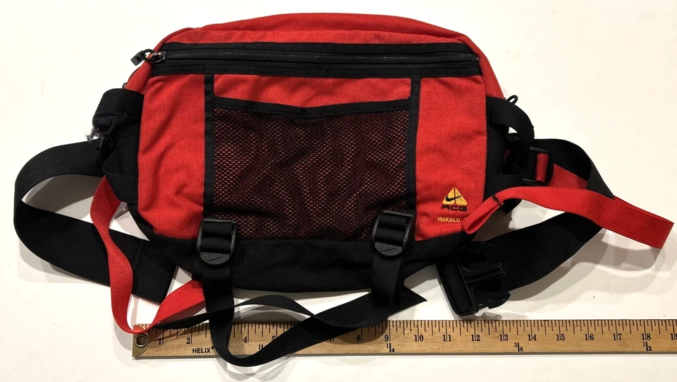 Riñonera grande utilitaria roja años 90 Nike ACG MAKALU 11 Lumbar Senderismo Foto 4 de 4