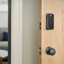 Yale Electronic Keypad Deadbolt   Black Suede Finish  Open Box