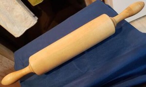 80's? Wooden Rolling Pin, Natural Light Wood, Approx 17"