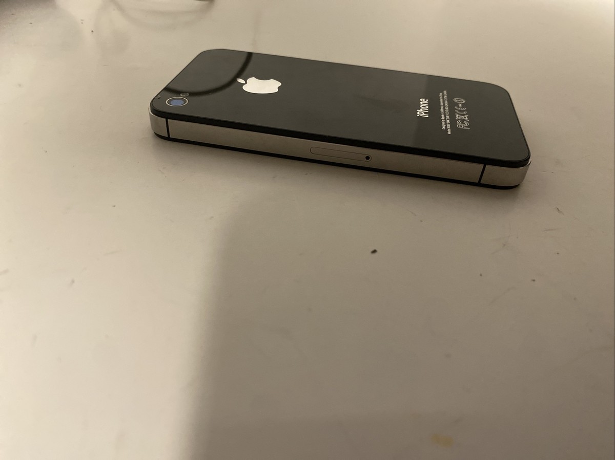 Buy Apple iPhone 4 - 32 GB - Black (Unlocked) (CA) online | eBay