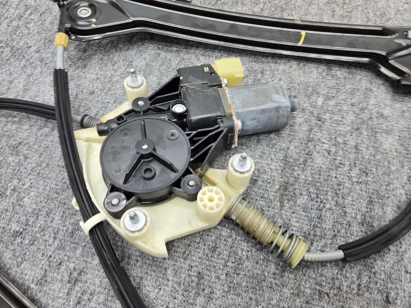 LEFT REAR DOOR WINDOW REGULATOR ASSEMBLY OEM 40K 14-19 MASERATI GHIBLI S