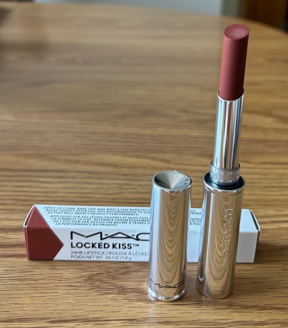 MAC Locked Kiss 24hr Lipstick - 69 SOPHISTRY - 0.06 Oz (NIB - Note