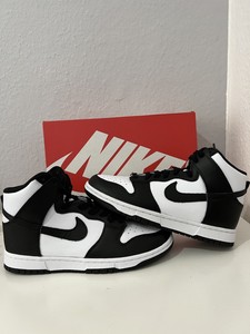 NIKE DUNK SB LOW Panda