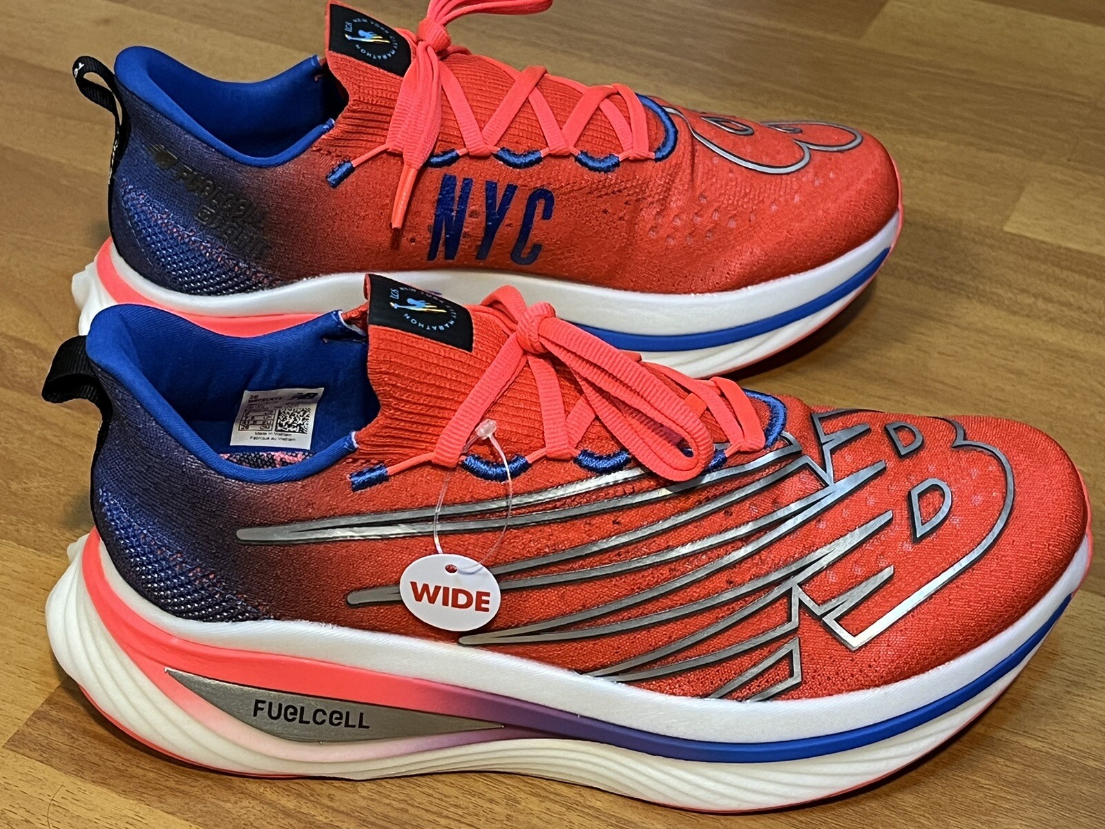 white new balance minimus