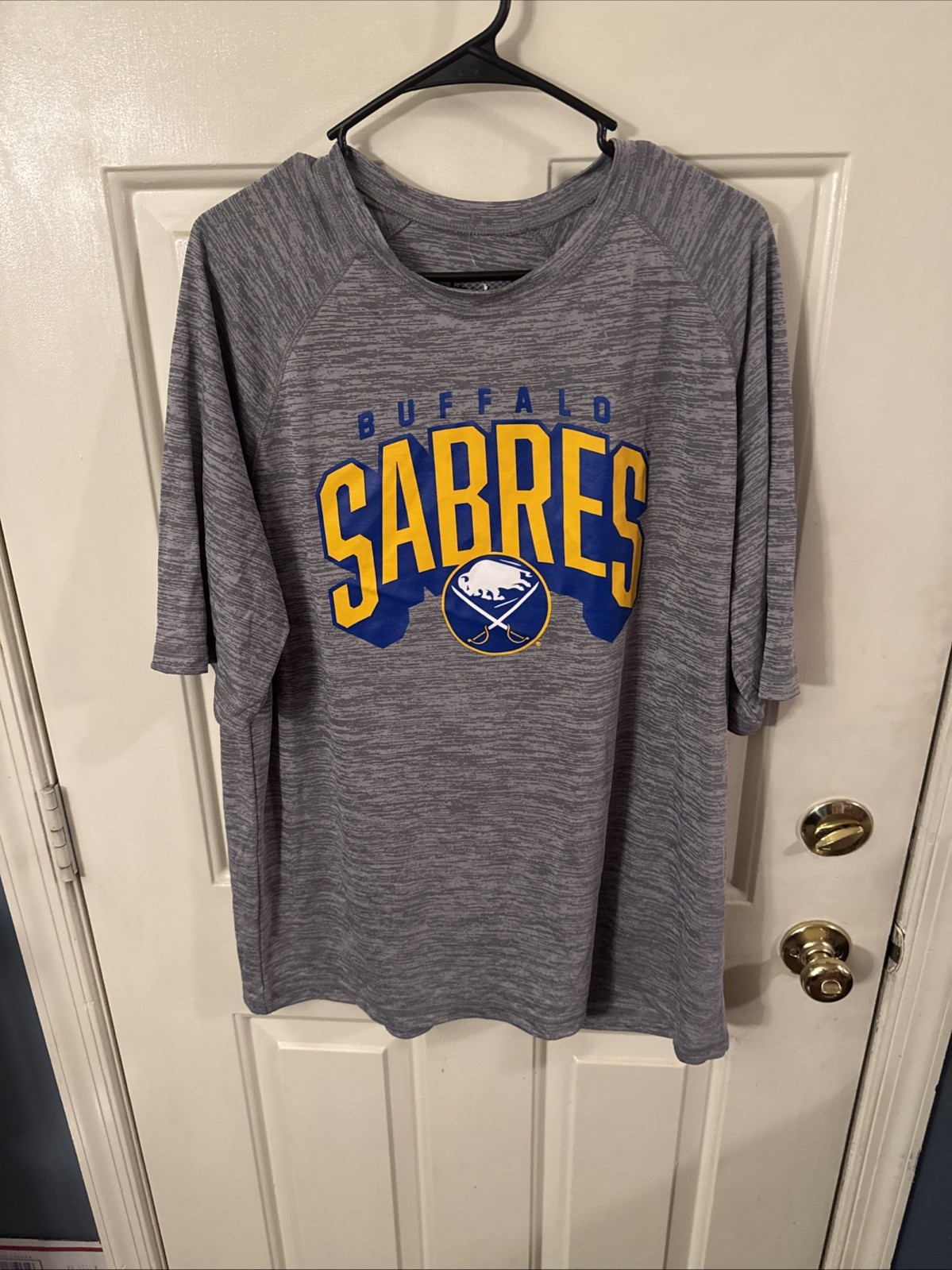 Xl Buffalo Sabres T Shirt NWT