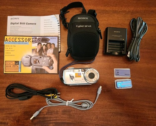 Sony Digitalkamera Cybershot DSC-P73 4.1MP silber getestet mit Extras