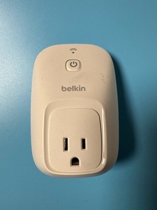 Belkin WeMo Smart Switch F7C027 WiFi Outlet Plug 15A 120V