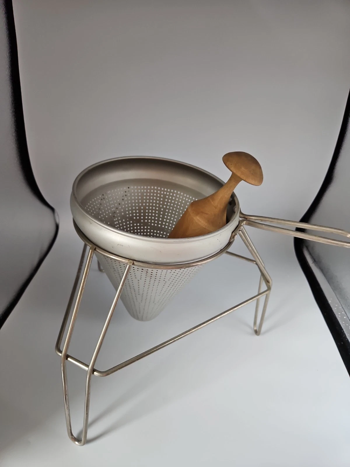 Vintage Cone Fruit Tomato Press Aluminum Pestle Sieve Strainer With Stand 3 Pc