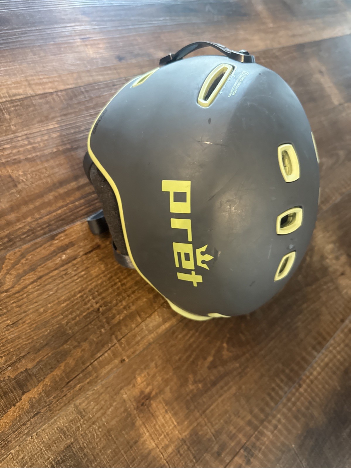 Pret Gray ski and snowboard helmet Adult Size M