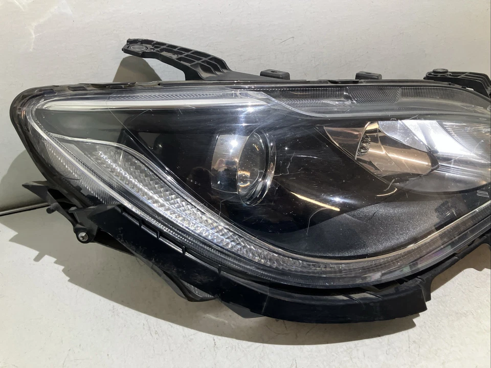 Chrysler Pacifica 2017-2020 pasajero derecho halógeno con faro LED OEM 1907 Foto 2 de 4