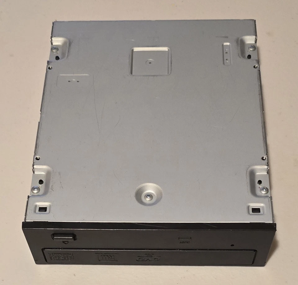 Vintage Pioneer DVR-111DBK IDE (PATA) 16x DVD-RW / CD-RW Burner NOT TESTED - Image 4 of 4