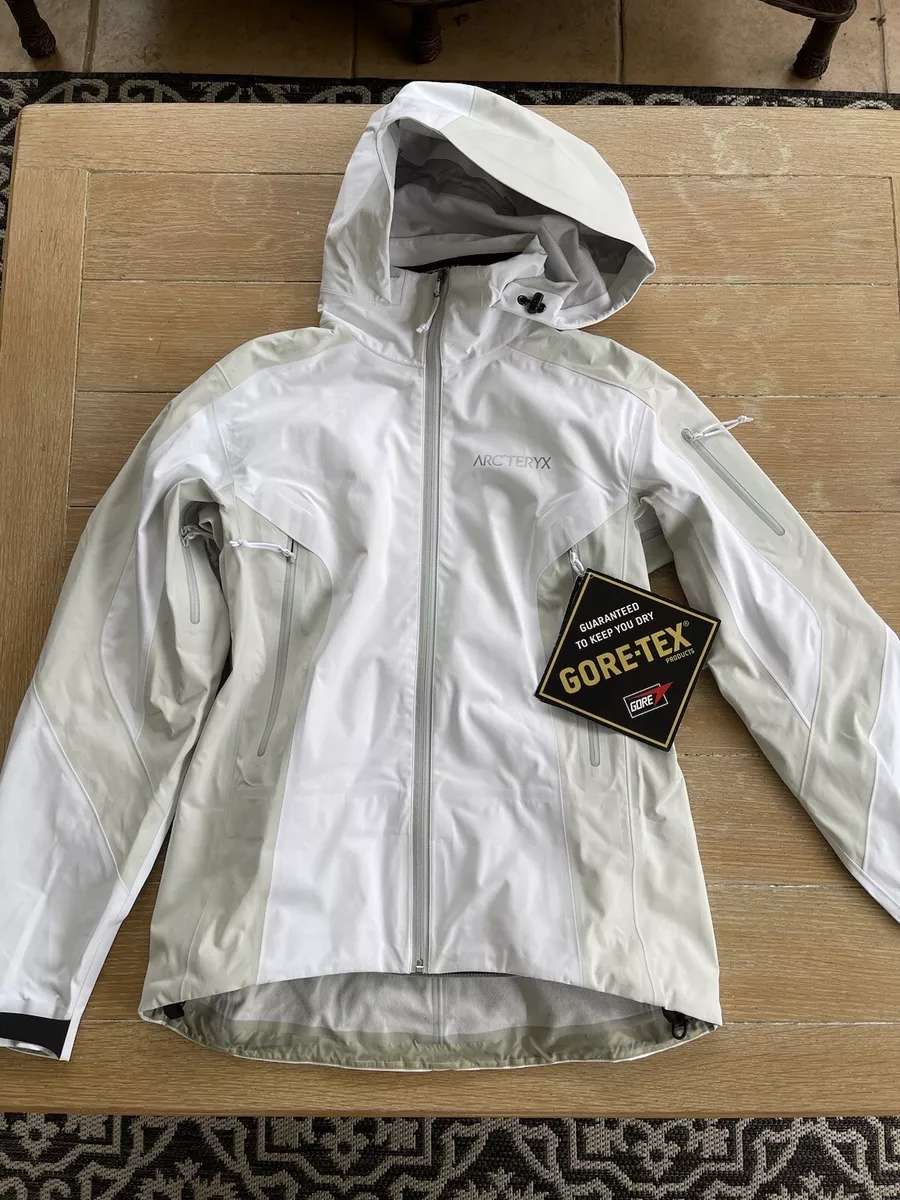 NWT Arc'teryx Stingray Hooded Gore Tex Jacket Women's