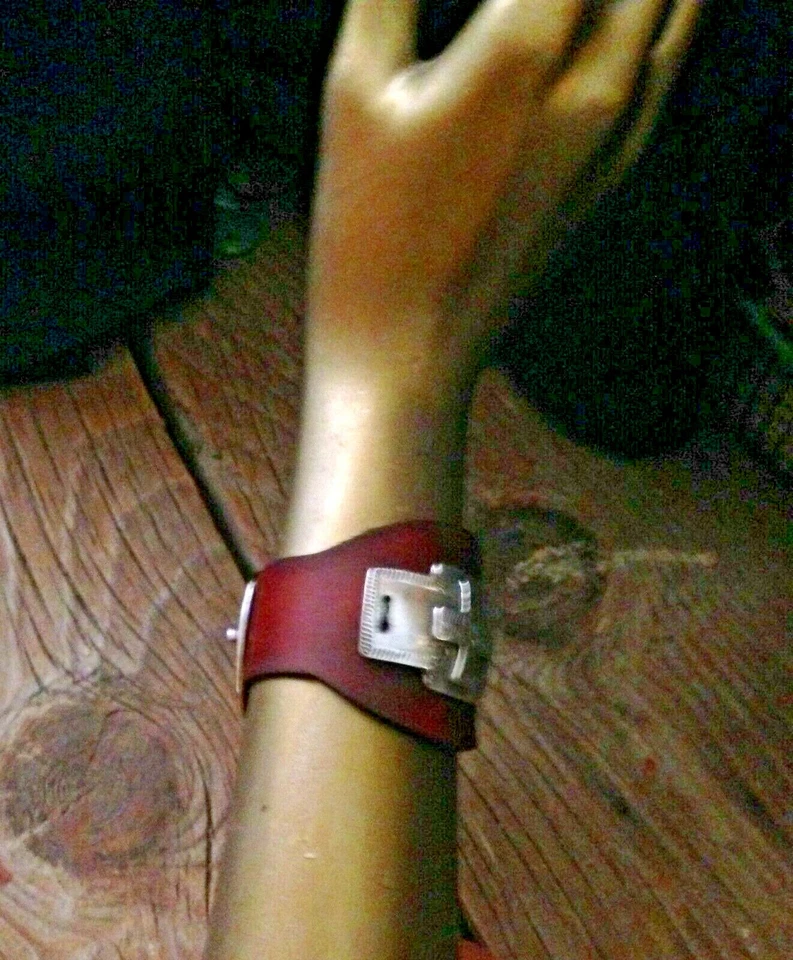 ¡VENTA FLASH! Brazalete ancho de cuero Ketoh Bowguard pulsera Sundance Artist Foto 2 de 4