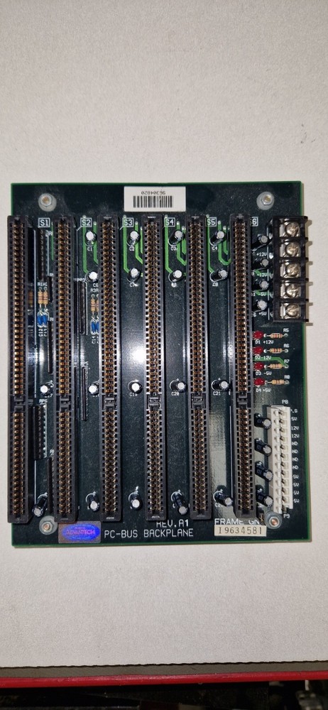 Advantech PC Bus Backplane Revision A1 for Enhanced Connectivity