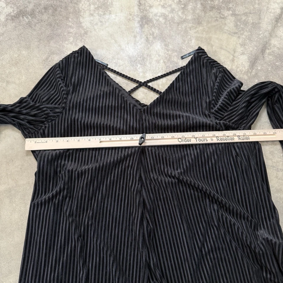 Mini Vestido Nina Leonard Para Mujer Talla 2X Negro Imitación Terciopelo Plisado Manga Acampanada Foto 4 de 4