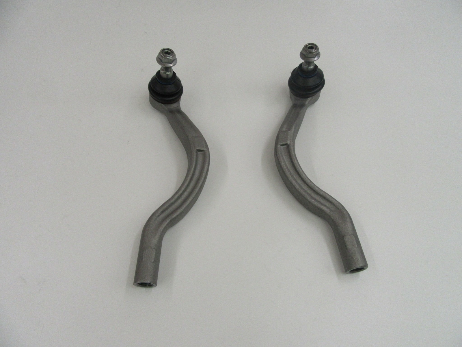 Maserati Ghibli Quattroporte left & right outer tie rod end #420