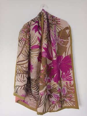Y# Kenzo Wool Silk Flowers Scarf 68/20 inch , has Pulls