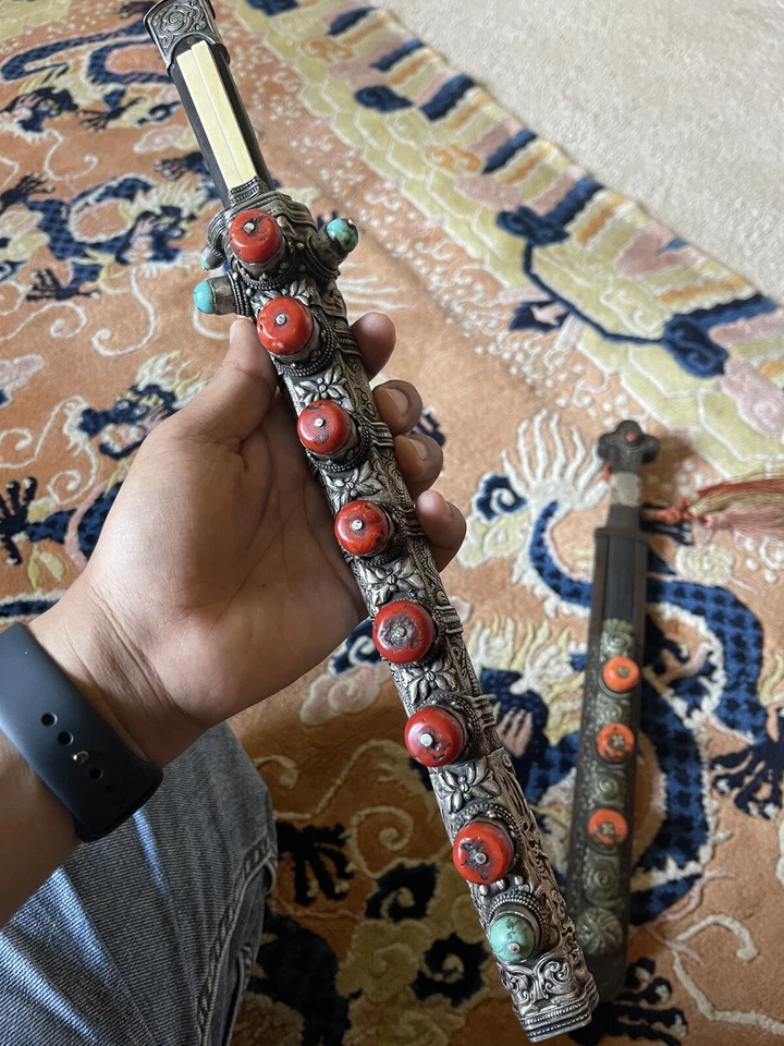 Antigua espada cuchillo de cuentas de coral rojo Aka chino tibetano mongol antiguo siglo XIX Foto 2 de 4