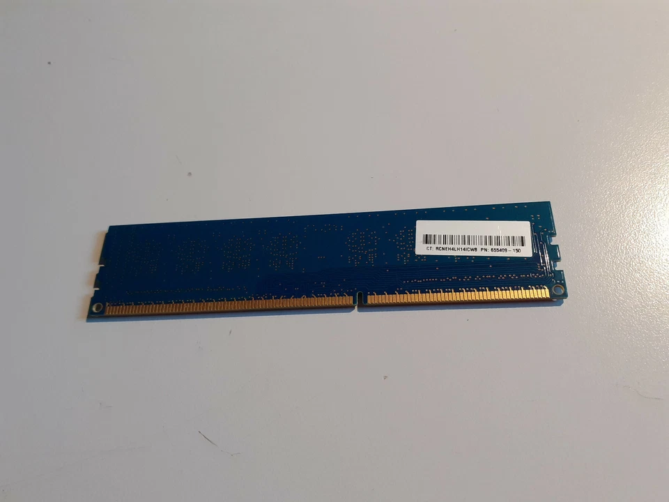 HYNIX 2GB RAM DDR3 (1 x 2GB) 1Rx8 PC3-12800U-11-12-A1  HMT325U6EFR8C - HP 655409 - Immagine 4 di 4