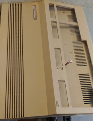Commodore 128 Case With Screws Classic 8 Bit Computer 101223