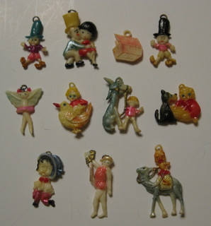 Lotto figurine charms "CRACKER JACKS" in celluloide vintage anni '40 (lotti altri/vedi descrizione)