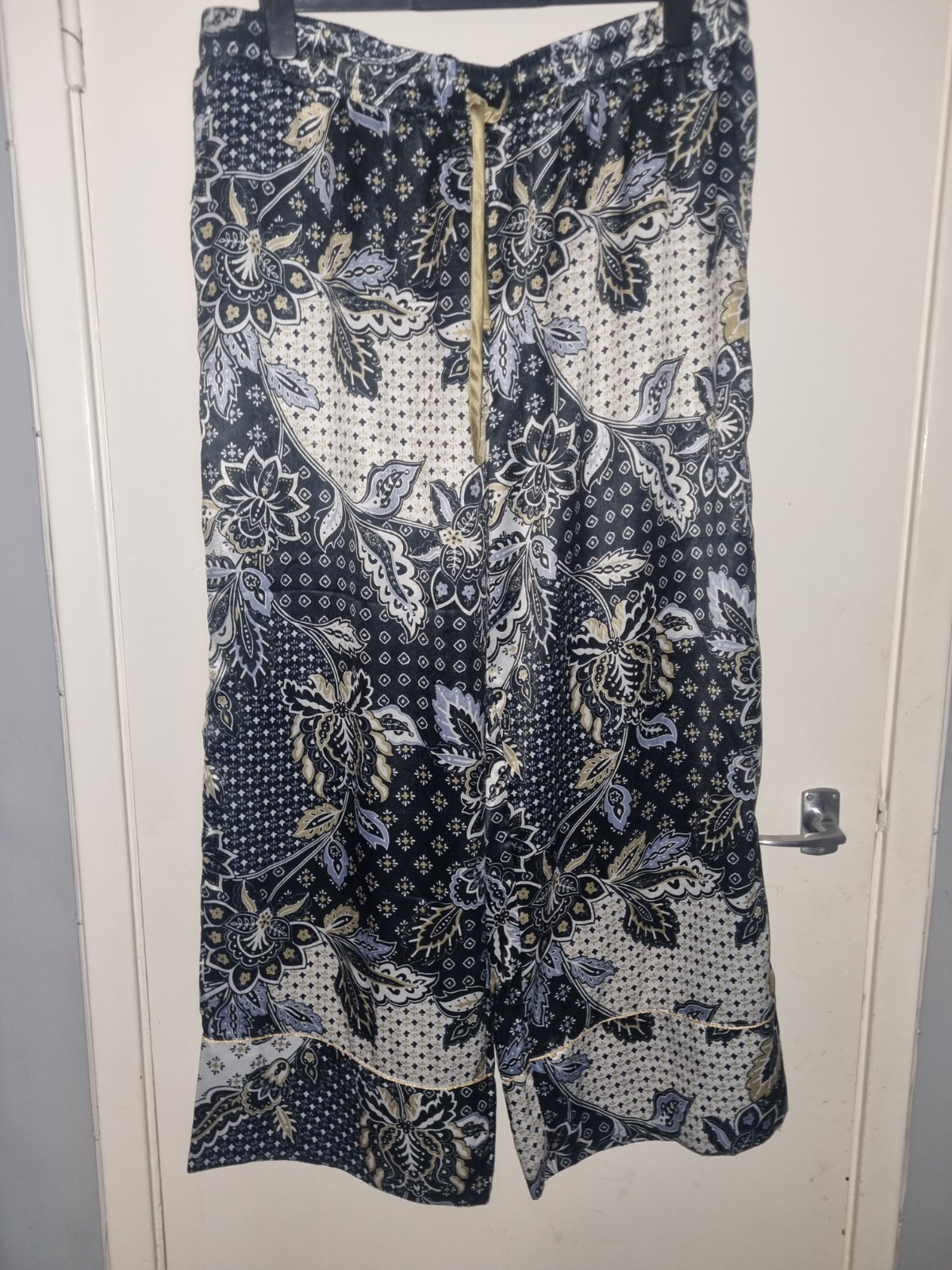 Picture 2 of 15