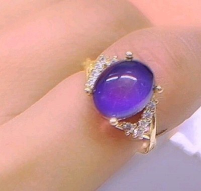 Verstellbarer Ring mit Stein, der je nach Stimmung Farbe ändert 