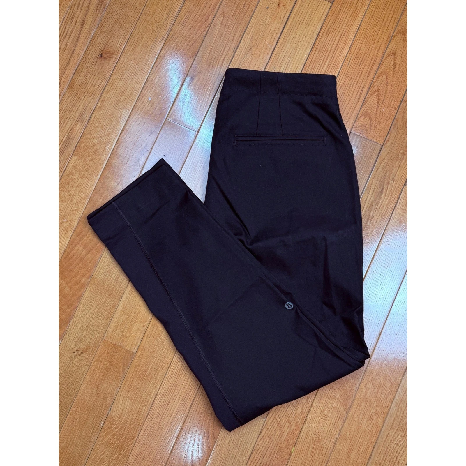 Lululemon &go City Trek Pant Black Tapered Trouser Womens Size 6
Opens in a new window or tab