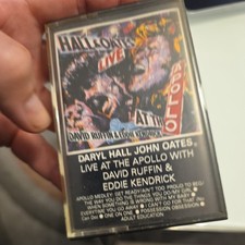 HALL & OATES - LIVE AT THE APOLLO - RCA RECORD - 1985 CASSETTE USED #CA221