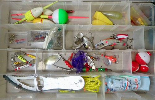 A. Bell Consignment Item - (3) Vintage Tackle Boxes w/ Contents Lures Hooks Gear - Picture 2 of 23
