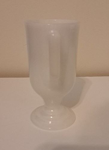 Vintage Henning Centennial 1978 Horse Drawn Carraige Milk Glass Coffee Mug - Picture 3 of 9