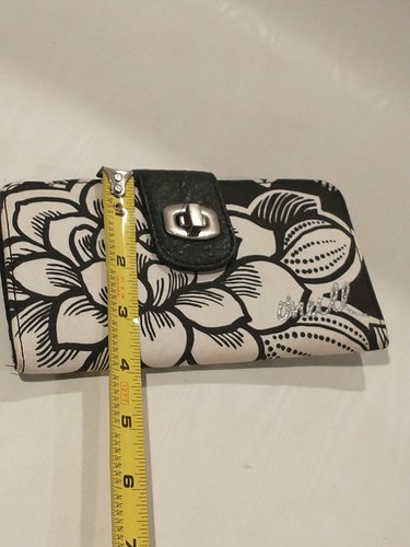 L. O'Neill Womens Wallet Black White Floral Bifold Credit Card Id Wallet - Picture 15 of 15