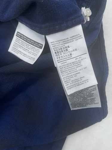Camisa Levi’s Pearl con botones a presión para mujer mediana azul marino leñador occidental en muy buena condición - Imagen 8 de 12