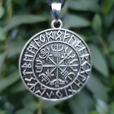 Collana Vichinga Con Amuleto Vegvisir E Rune - Doppia Faccia - Peltro Di Alta Qualità