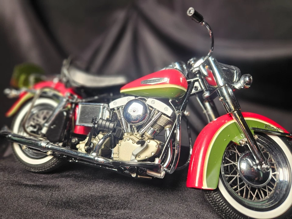 Franklin Mint 2010 Harley-Davidson Electra Glide 1:10 Scale Inv. #4711 - Image 4 of 4