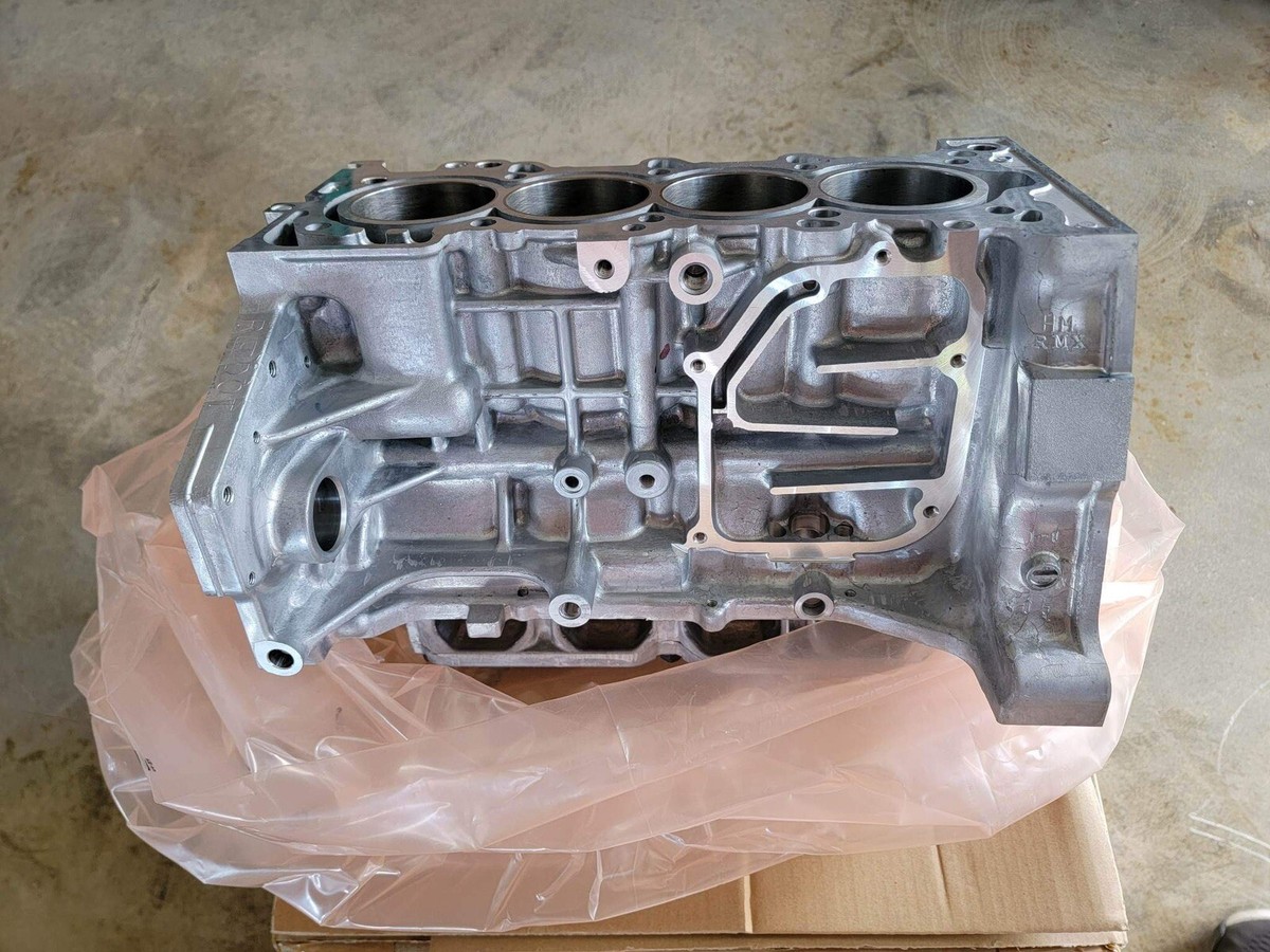 Honda Cylinder Block Assembly (11000-RMX-810) Fits 06-11