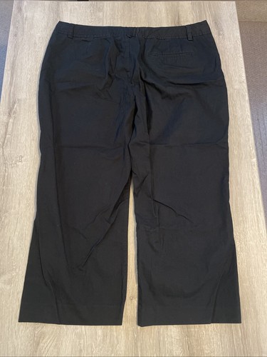 Old Navy Women’s Black Stretch Capri Pants Size 40 Waist - Picture 3 of 4