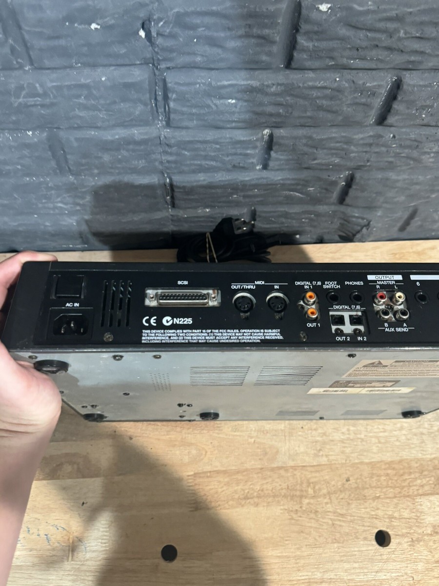 Roland Vs-890 24bt Digital Studio Workstation Working for Roland Vs-890 24bt Digital Studio Workstation Working for