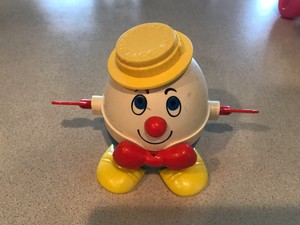 humpty dumpty pull toy