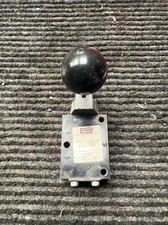 ARO 5030-01-G MANUAL AIR CONTROL VALVE 3-WAY 2 POSTION AIR VALVE