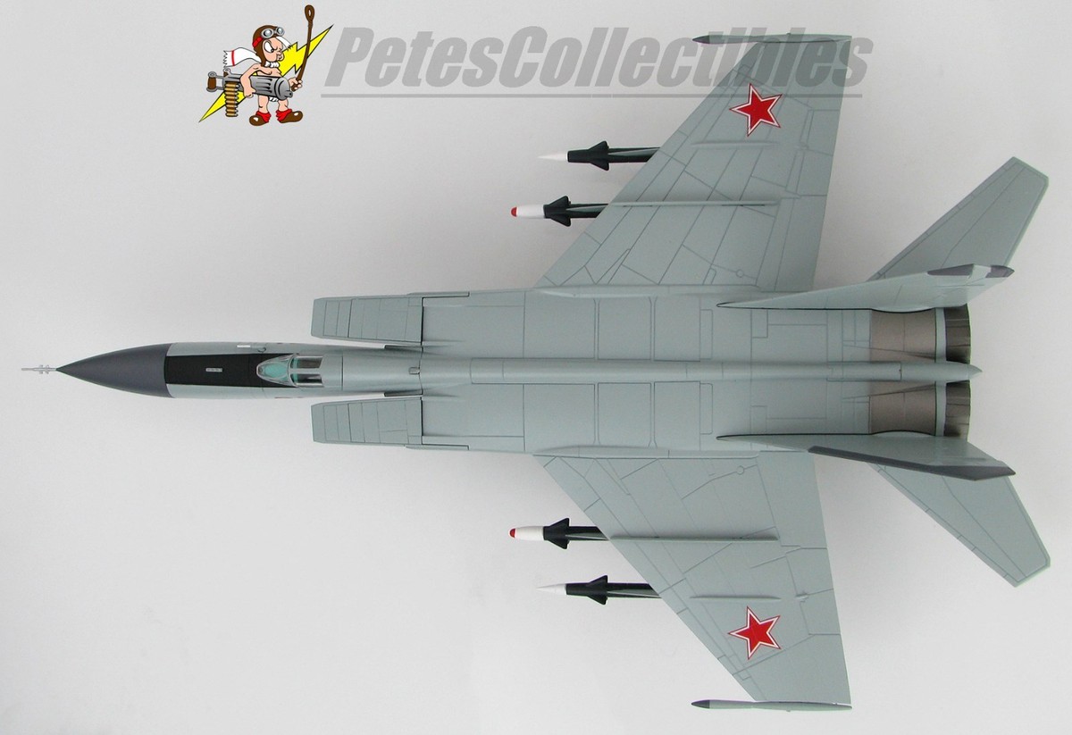 HOBBY MASTER HA5601 MIG-25P Foxbat Fighter Red 31 Viktor Belenko