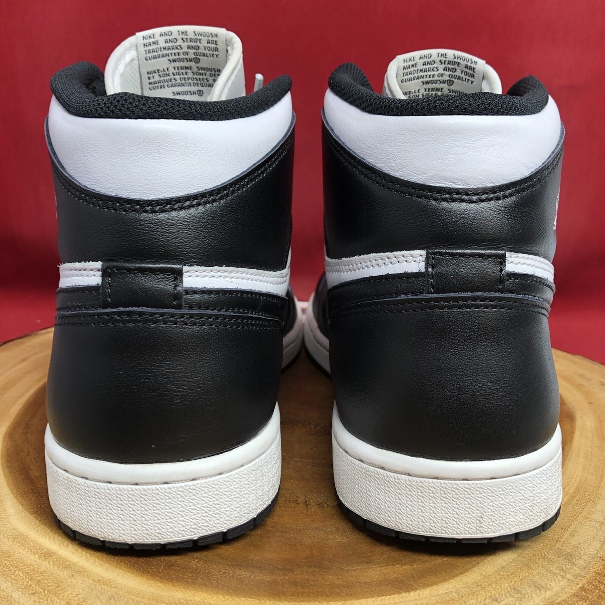 Nike Air Jordan 1 Retro High Black And White OG 555088-010